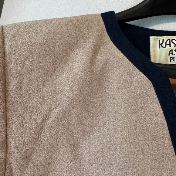 Vintage 90s Kasper ASL Tan & Navy Blue Suit - Size 14P | Classic Power Dressing - Picture 12 of 15